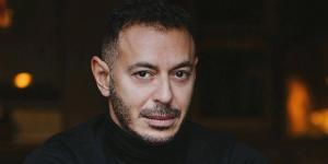 مصطفى شعبان يطمئن الجمهور على صحة والده ويوجه رسالة لوزارة الصحة - بوابة اخر ساعة