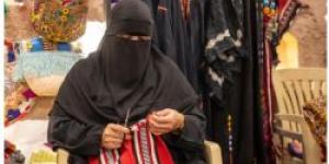 "حياكة السدو".. تراث أصيل وعمل فني تقدمه فعاليات مهرجان "بيت حائل" لزوارها - بوابة اخر ساعة