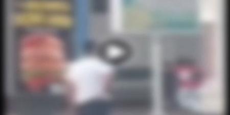 كشف ملابسات فيديو تضمن تعدي شاب بركل فتاة في الشارع بالإسكندرية.. وضبط مرتكبى الواقعة - بوابة اخر ساعة