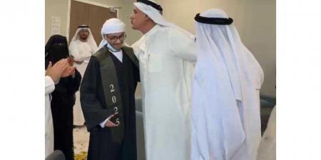 «الحارث» يهزم تحديات المرض بالنجاح في الثانوية - بوابة اخر ساعة