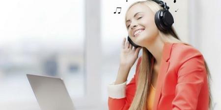 الموسيقى في العمل .. مفتاح لتحسين المزاج وزيادة الإنتاج - بوابة اخر ساعة