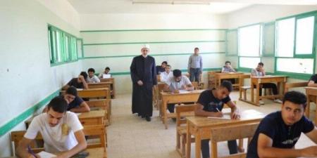 طلاب الثانوية الأزهرية يؤدون اليوم امتحان مادة الجغرافيا - بوابة اخر ساعة