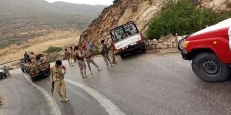 شاهد بالفيديو توتر على الحدود مع عمان و إغلاق منفذ صرفيت بعد اعتقال حوثي ومقتل ضابط يمني - بوابة اخر ساعة