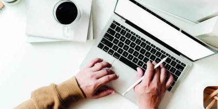 جيل «زد» مستهدف من مجرمي الإنترنت بالموضة والـ «ترند» - بوابة اخر ساعة