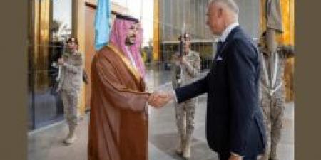 وزير الدفاع السعودي يبحث التعاون العسكري مع نظيره المجري في جدة - بوابة اخر ساعة