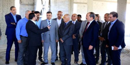 رئيس الديوان الملكي يتفقد مشاريع مبادرات ملكية في محافظة البلقاء - بوابة اخر ساعة