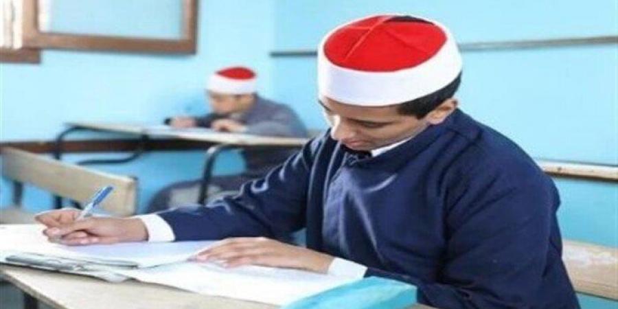 اليوم.. طلاب الأدبي بالثانوية الأزهرية يؤدون امتحان مادة التوحيد - بوابة اخر ساعة