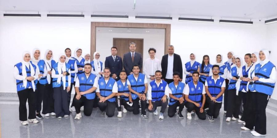 محافظ دمياط يلتقى مع متطوعى وزارة الشباب والرياضة "YLY" - بوابة اخر ساعة