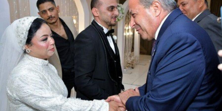 في لفتة إنسانية.. محافظ بورسعيد يشهد حفل زفاف اثنين من أبطال ذوي الهمم - بوابة اخر ساعة