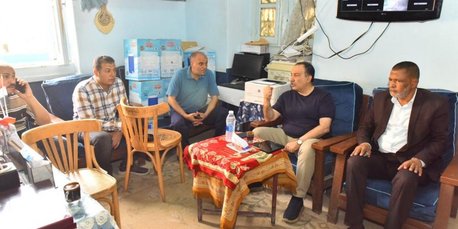 محافظ أسيوط يتفقد الإدارة التعليمية بمنفلوط ويؤكد دعم الدولة - بوابة اخر ساعة