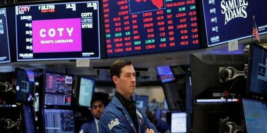 الأسهم الأمريكية تتباين مع إقرار قانون إنفاق ترامب.. وداو جونز يربح 400 نقطة - بوابة اخر ساعة