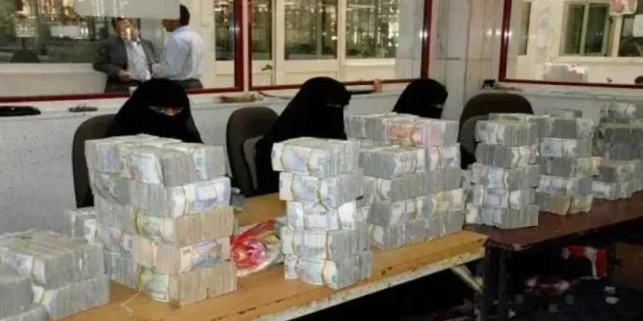 انهيار جديد للريال اليمني أمام العملات الأجنبية صباح اليوم الأربعاء - بوابة اخر ساعة