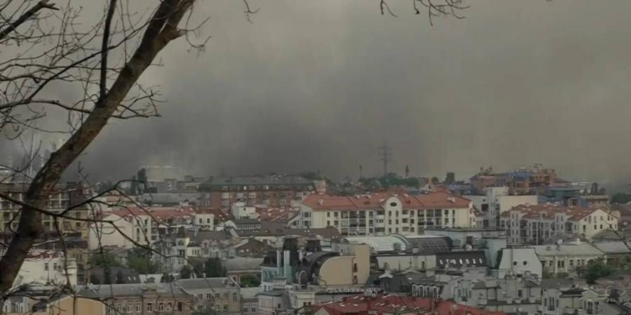 كييف: روسيا تستهدف أوكرانيا بـ550 مسيرة وصاروخاً - بوابة اخر ساعة