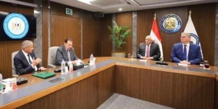 البترول: إغلاق التزايد على مناطق بالمتوسط وخليج السويس وإعلان النتائج فى أغسطس - بوابة اخر ساعة