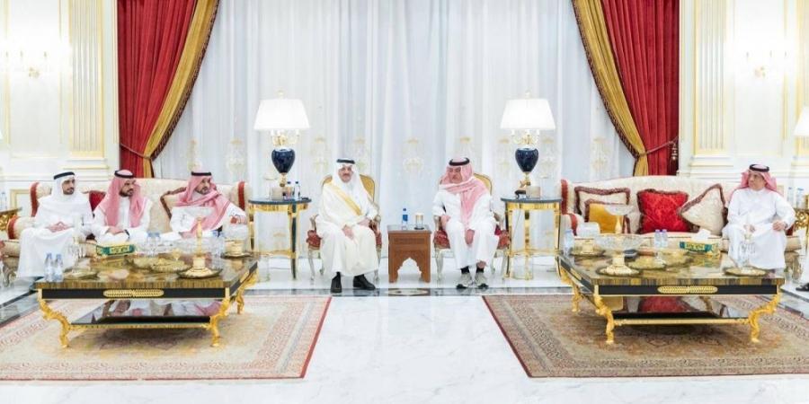 أمير الشرقية يعزي أسرة الراجحي - بوابة اخر ساعة