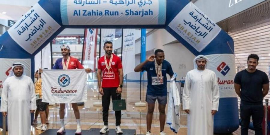 المعلا والعلوي والحمادي أبطال سباق جري الزاهية بالشارقة - بوابة اخر ساعة
