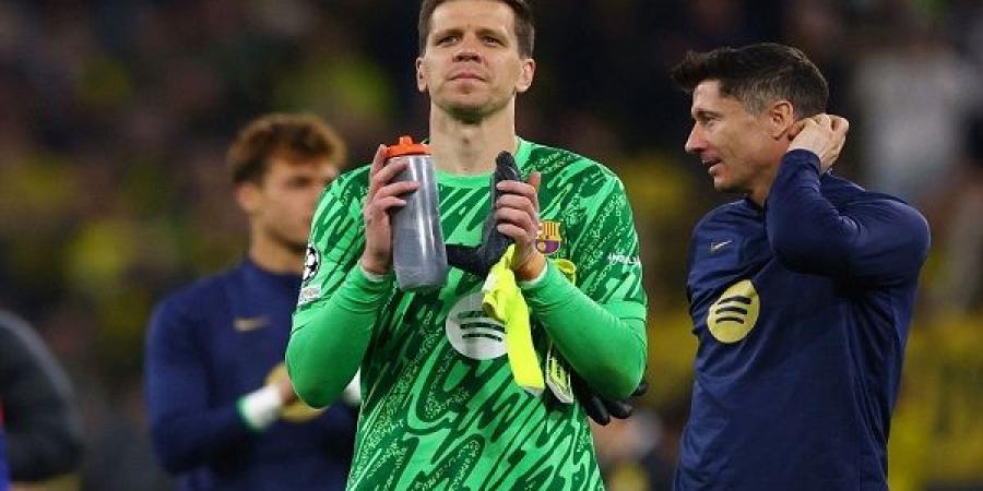 برشلونة يتمسك بالبولندي تشيزني حتي 2027 - بوابة اخر ساعة