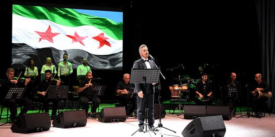 أمسية تراثية للفنان غزوان مدني على خشبة ثقافي حمص  - بوابة اخر ساعة