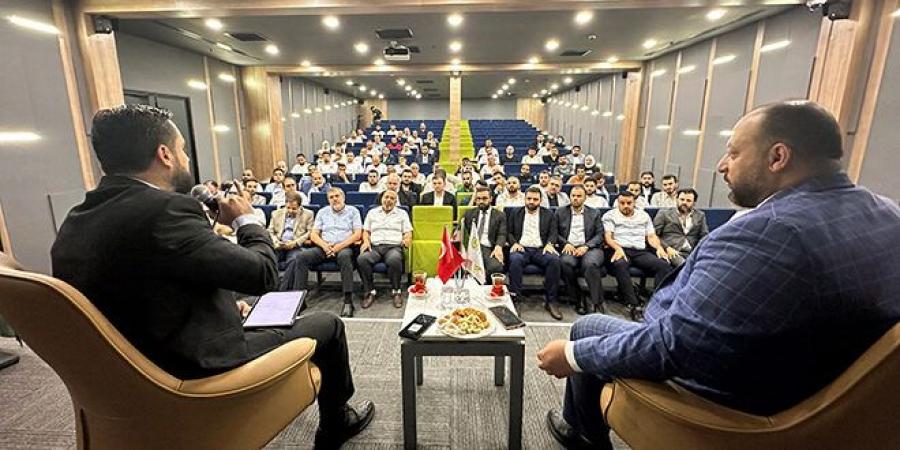 معاون وزير الإدارة المحلية يبحث مع الجالية السورية في تركيا الاستفادة من خبرات المغتربين- فيديو - بوابة اخر ساعة